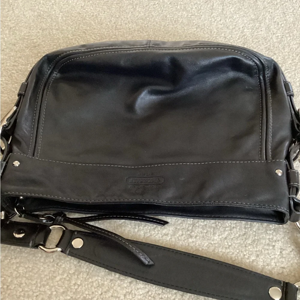 Coach Black Leather Shoulder Bag - Picture 3 of 7